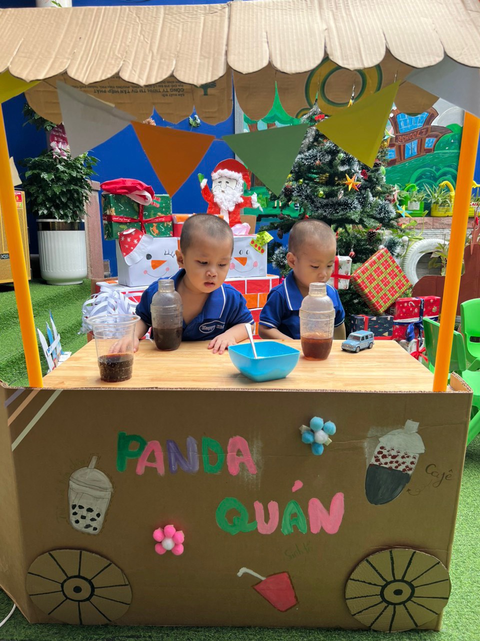 bé tập bán hàng