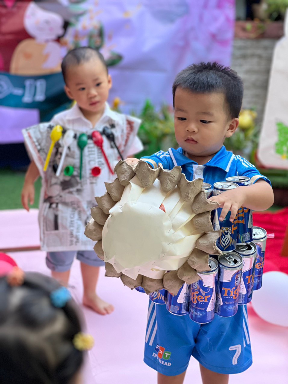 trang phục tái chế